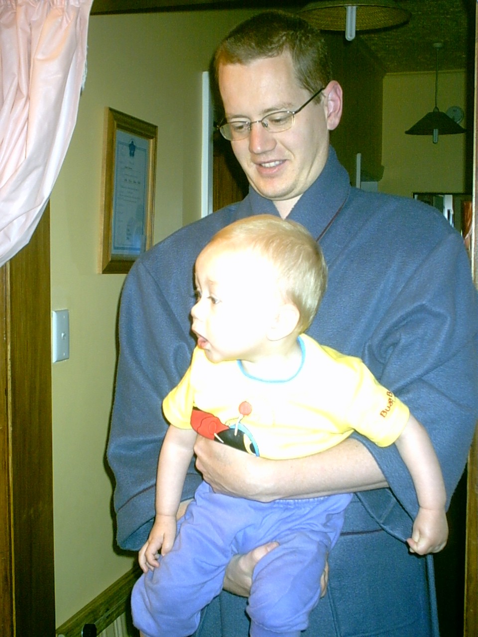 2004_Christmas/Perth Luke about to go to tree 1.jpg